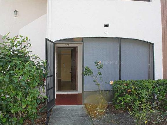 2nd image of 3025 Bonaventure Cir APT 102