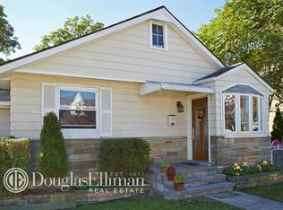 1311 Telegram Ave, Elmont, NY 11003
