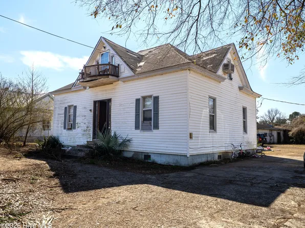 206 Pinecrest Drive, Warsaw, NC 28398