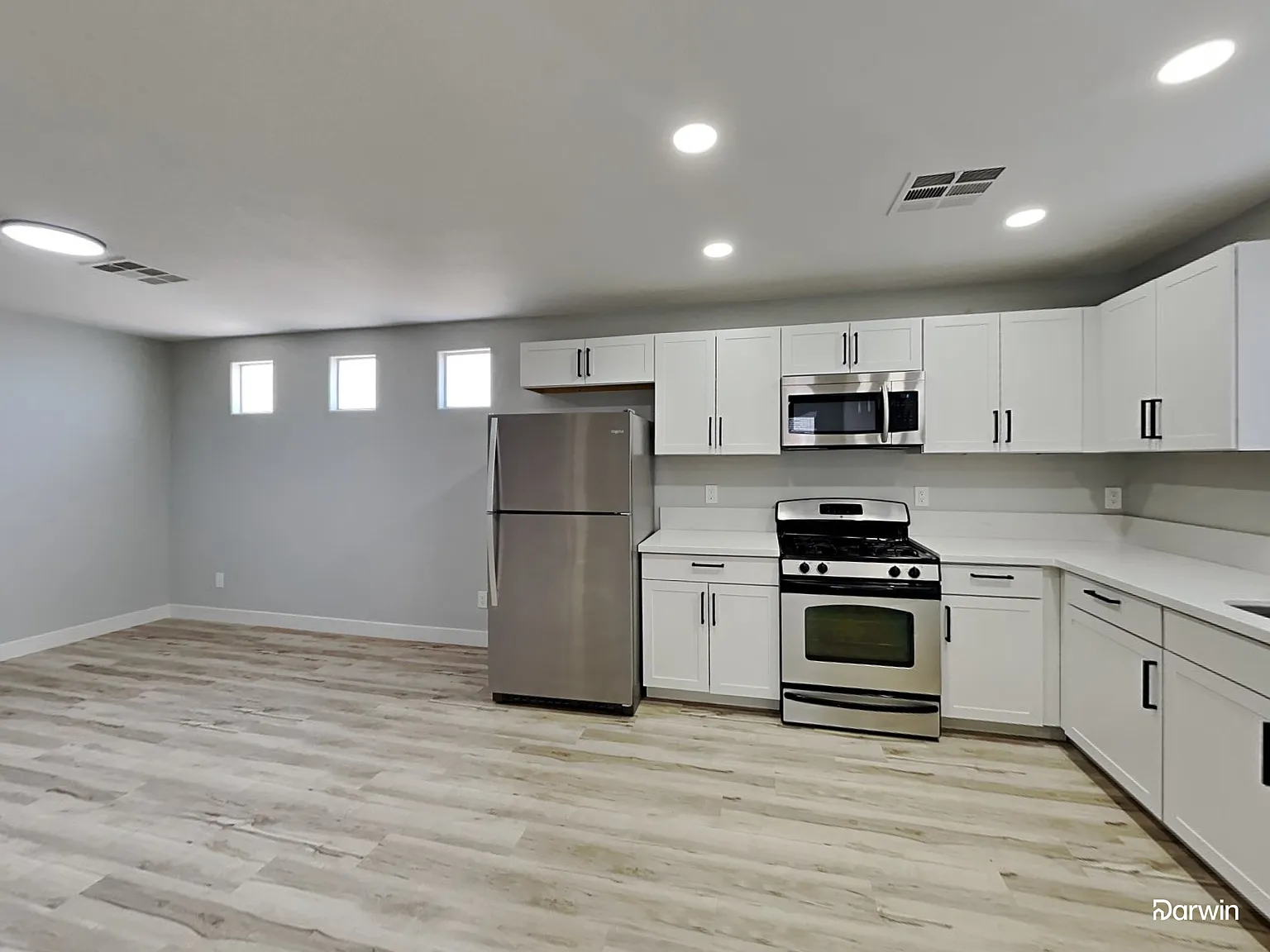 4 bed, 2.5 bath, 1343 sqft, $1,775 — Photo 4