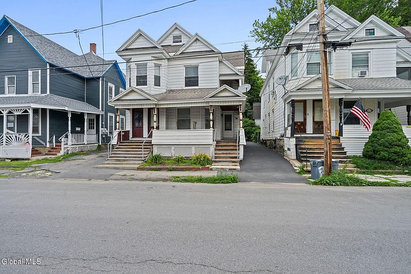 3rd image of 259 Division Street