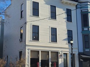 742 Warren St #2R, Hudson, NY 12534