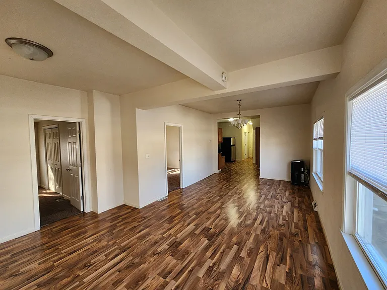 288 S Hickory St #LOWER — Photo 7