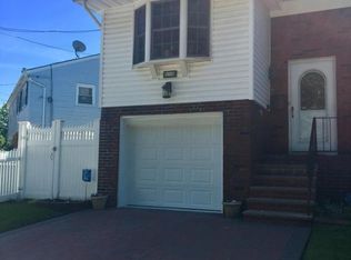 138 Montreal Ave, Staten Island, NY 10306
