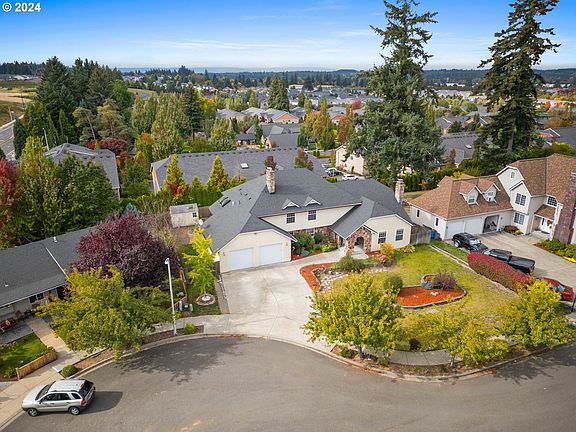 3rd image of 1814 NE 123rd Ave