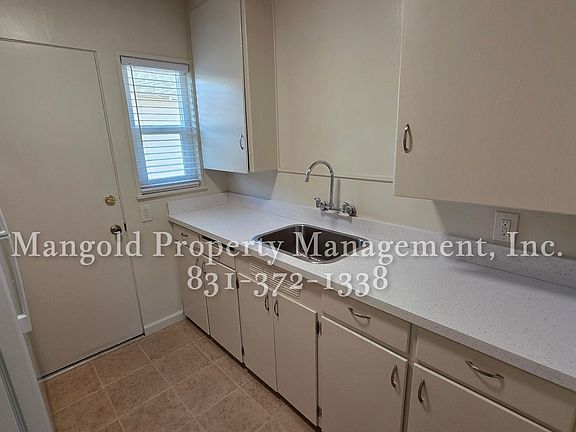 5th image of 1298 Ord Grove Ave APT C