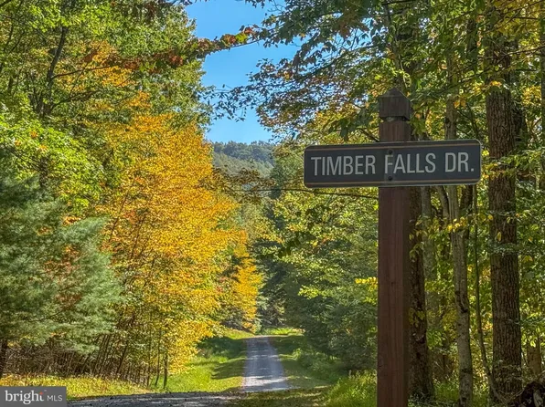 9 Timber Falls Rd, Oakland, MD 21550