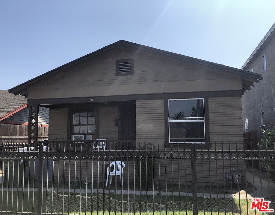 2nd image of 620 E 36th St