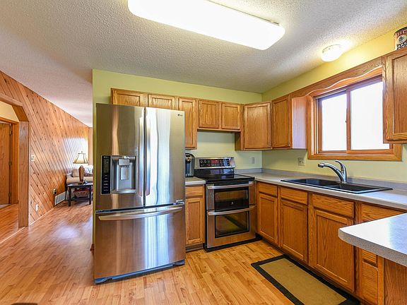 5th image of 30333 N Birchwood Dr