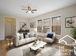 3724.5 N Pine Grove Ave #W3, Chicago, IL 60657