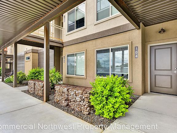 4th image of 2214 E Goodman St #11380683