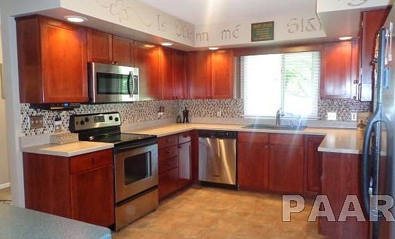 5th image of 6116 N Heather Oak Dr