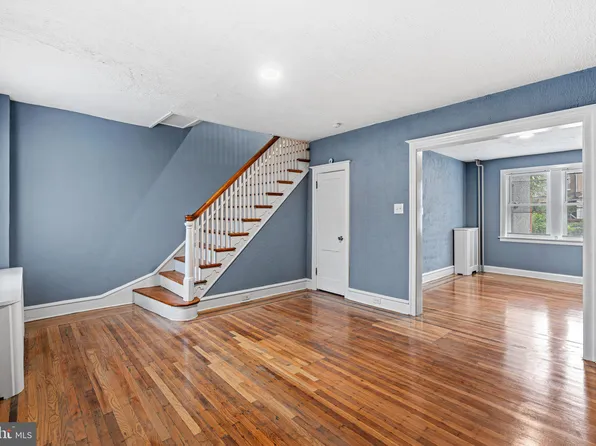 5725 Crittenden St, Philadelphia, PA 19138