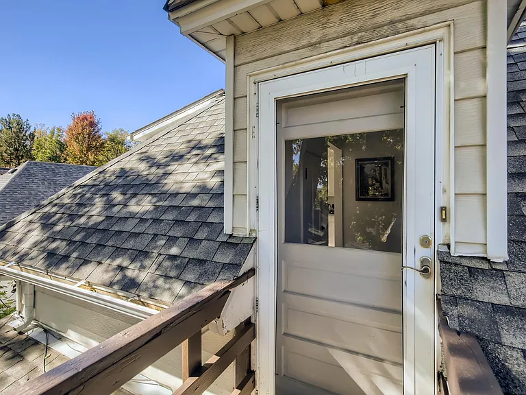 528 Pratt St — Photo 25
