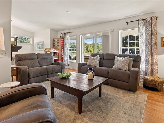 4th image of 2067 Eddy Rd