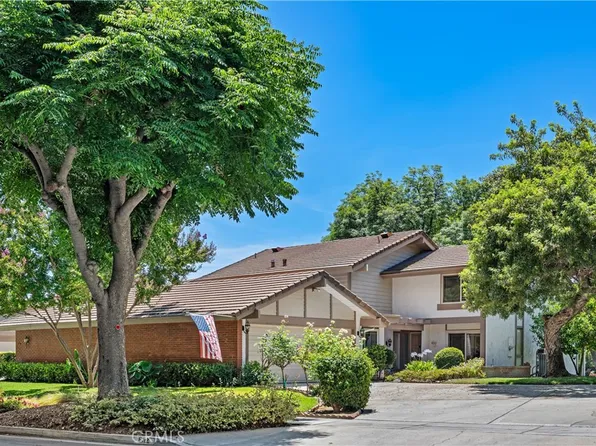 652 Via Zapata, Riverside, CA 92507