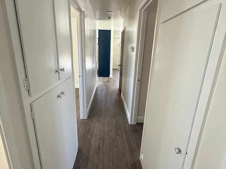 4765 Serra Ave — Photo 17