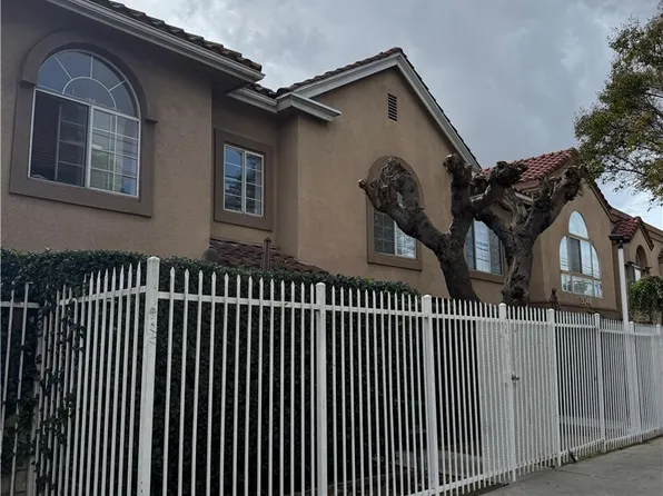 15044 Nordhoff St Unit 8, North Hills, CA 91343