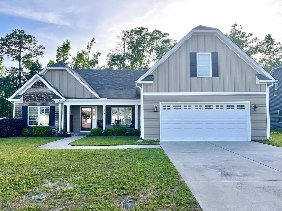 319 Crimson Dr