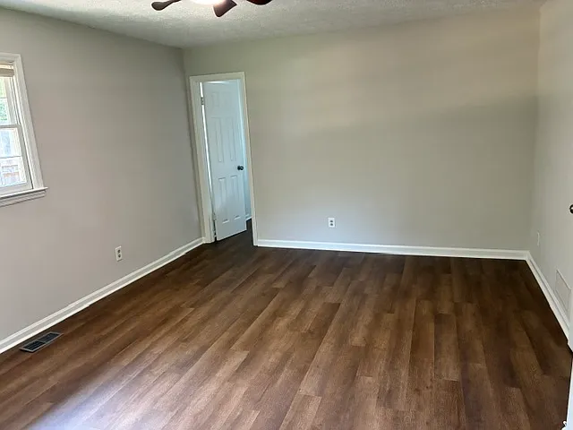 1011 Smith Sisters Rd — Photo 14