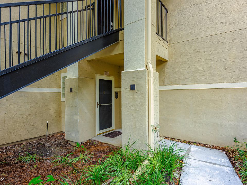 1st image of 1701 The Greens Way APT 713