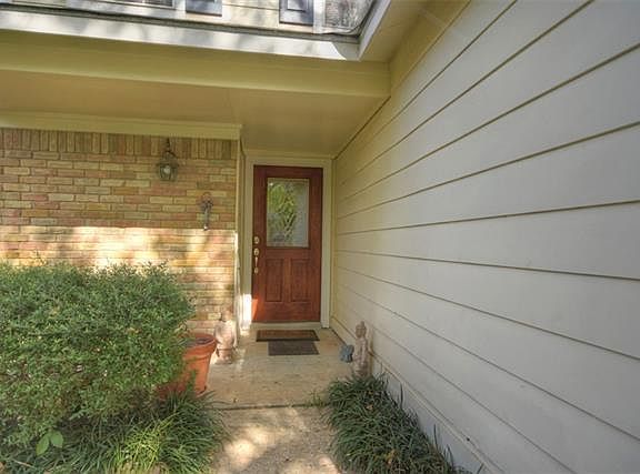 3rd image of 1705 Lime Rock Dr