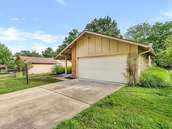 3rd image of 2149 Cherrycove Ct