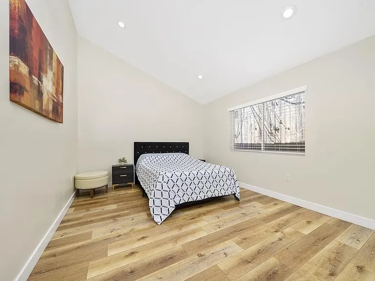 7519 Graves Ave — Photo 11