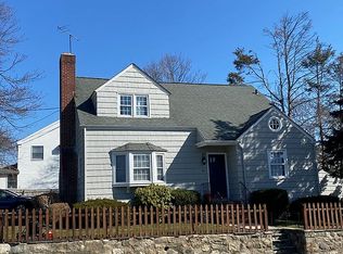 41 Martin St, Stamford, CT 06902