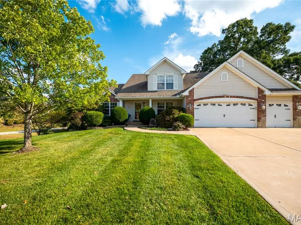 1004 Kodiak Ct, Wentzville, MO 63385