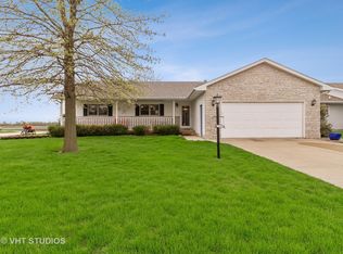 1553 Lady Brunetta Rd, Bourbonnais, IL 60914