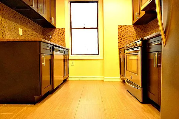 Rented by Level Group | media 16