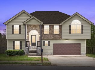1252 Freedom Dr, Clarksville, TN 37042