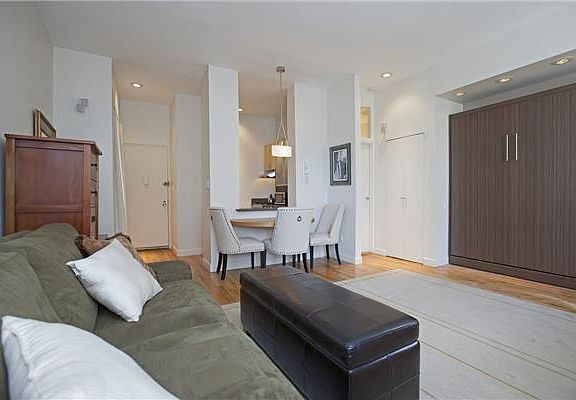4th image of 771 Greenwich St #3B