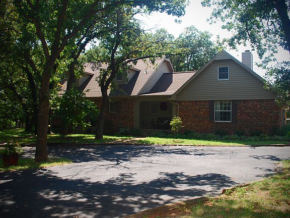 3rd image of 4405 Ashland