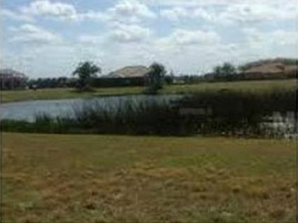 3rd image of 1980 Heritage Estates Dr