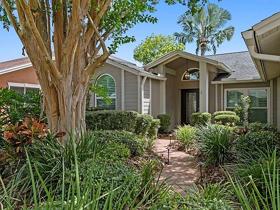 3rd image of 14607 VILLAGE GLEN CIRCLE