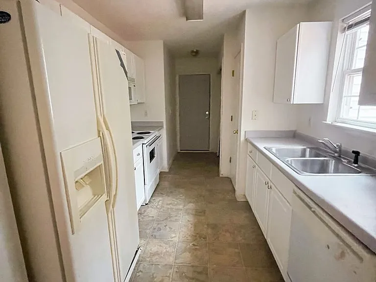 108 Pine Ridge Ln — Photo 12