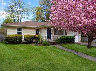 144 North St, Locust Valley, NY 11560
