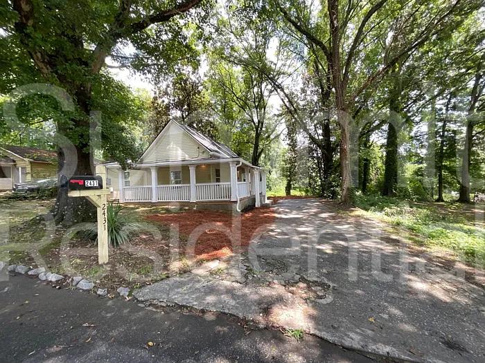2431 Saint Paul Ave NW