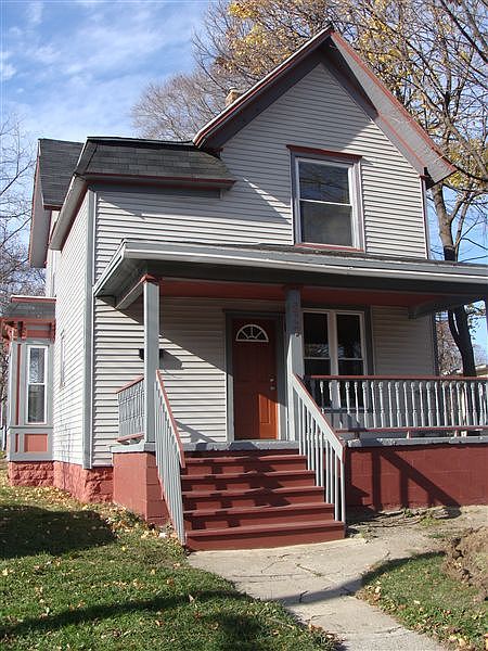 807 Princeton Exterior 005