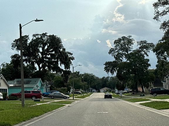 4th image of 6330 Ruthie Dr