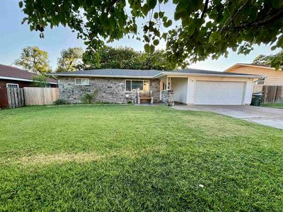 1911 Thompson Ave, Dodge City, KS, 67801