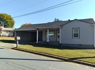 6 McCall Pl, Granite Falls, NC 28630