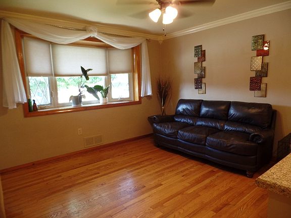 5th image of 1625 Beltram Ave