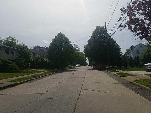 4th image of 130 Independence Ave