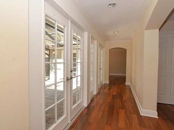 2nd image of 1561 Hibiscus Ave