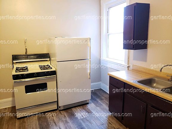 5th image of 519 1/2 S 3rd St #519H