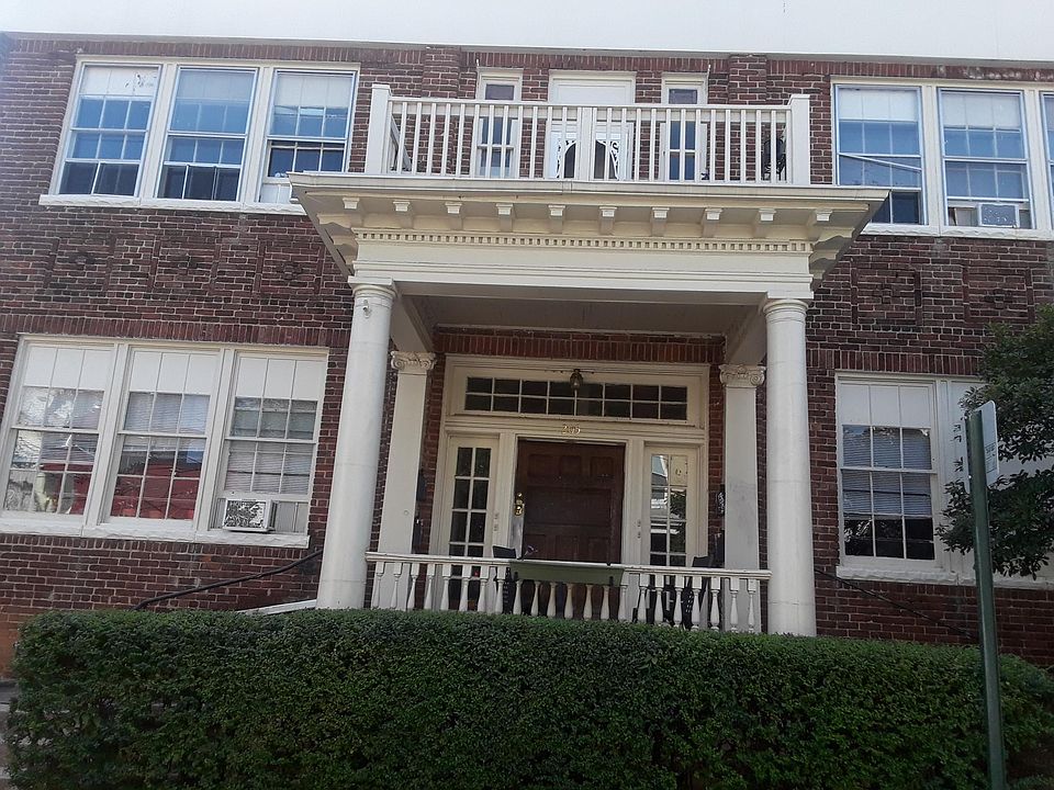 205 N. Lombardy St