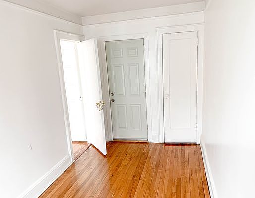 3rd image of 2354 31st Ave #2
